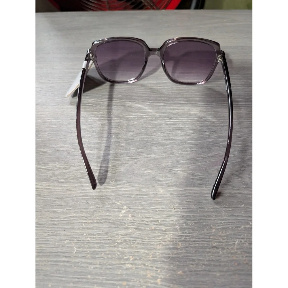 West Loop Womens Square Purple Translucent Gradient Sunglasses SR1124 23 380 PUR